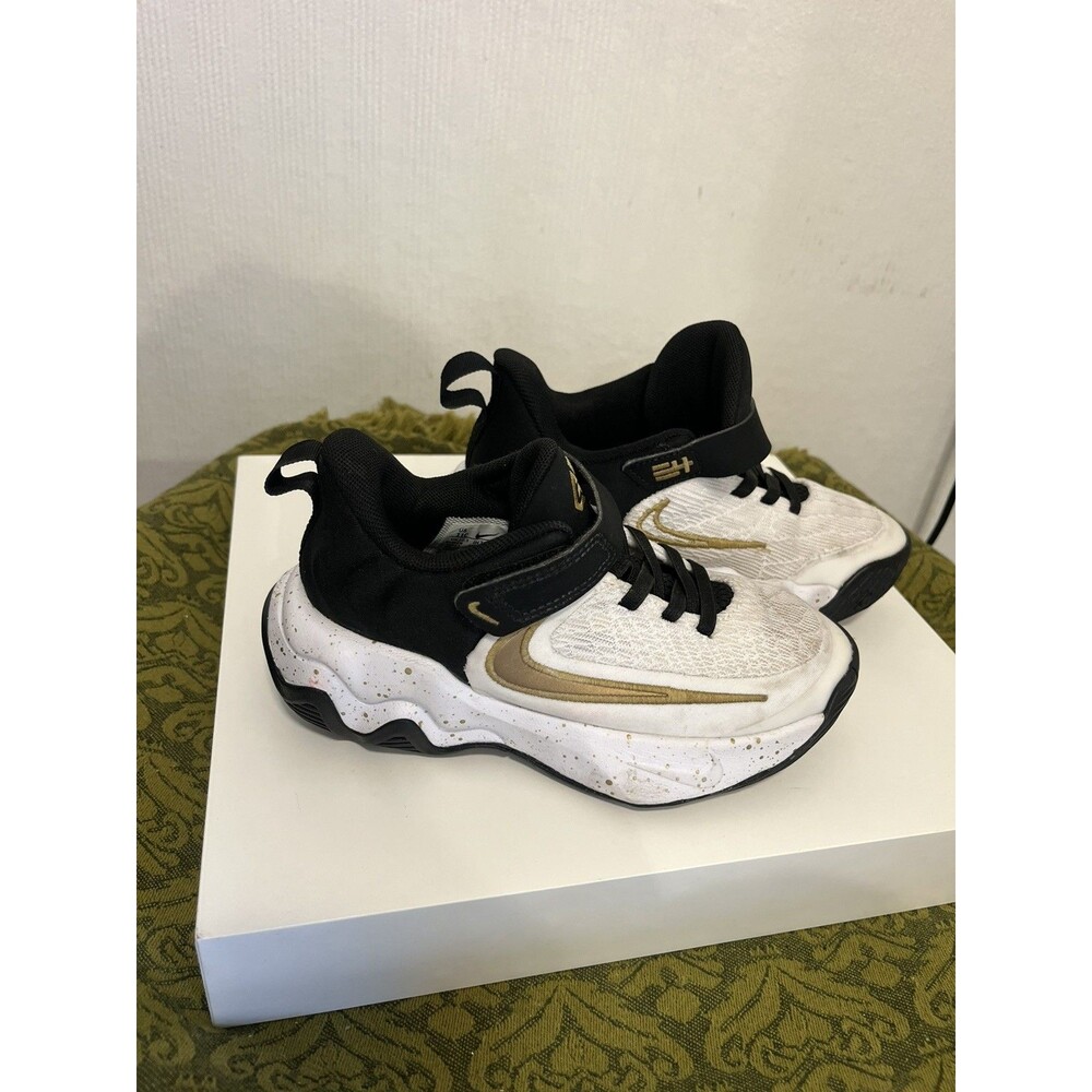 Nike Giannis Unisex Kids Sneaker US 11c White/Black/Gold Hook & Loop Mesh NIB